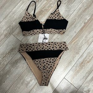 NWT Beach Riot printed Bikini